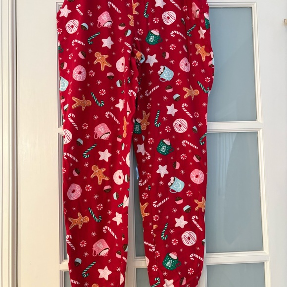 Macy's Red Holiday Christmas Pajama Set - Picture 3 of 6